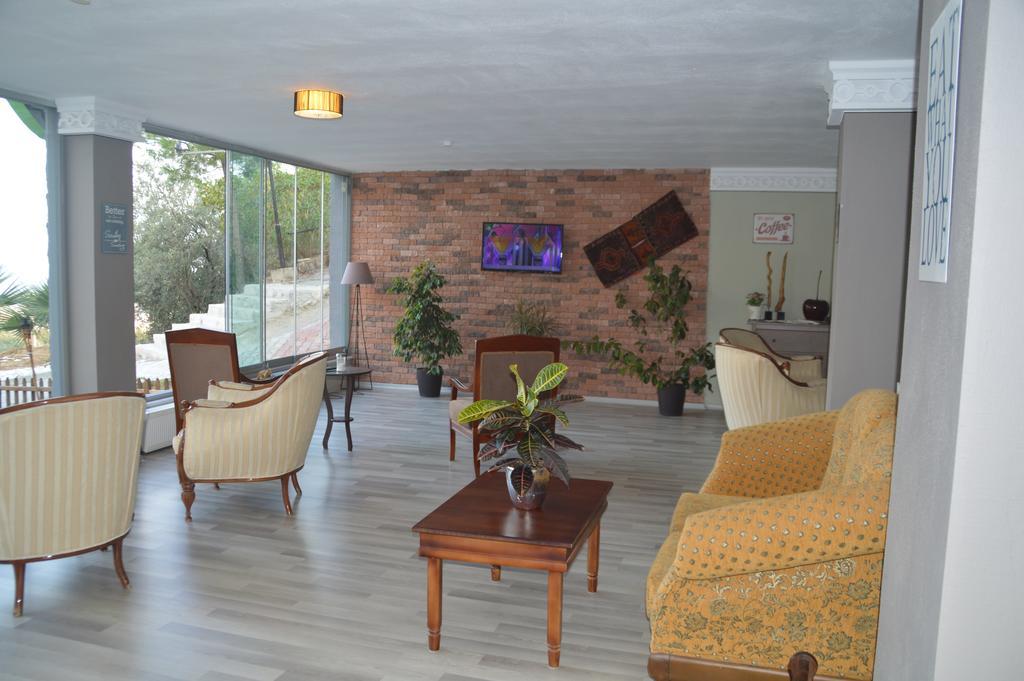Hotel Hugo Altinoluk Luaran gambar