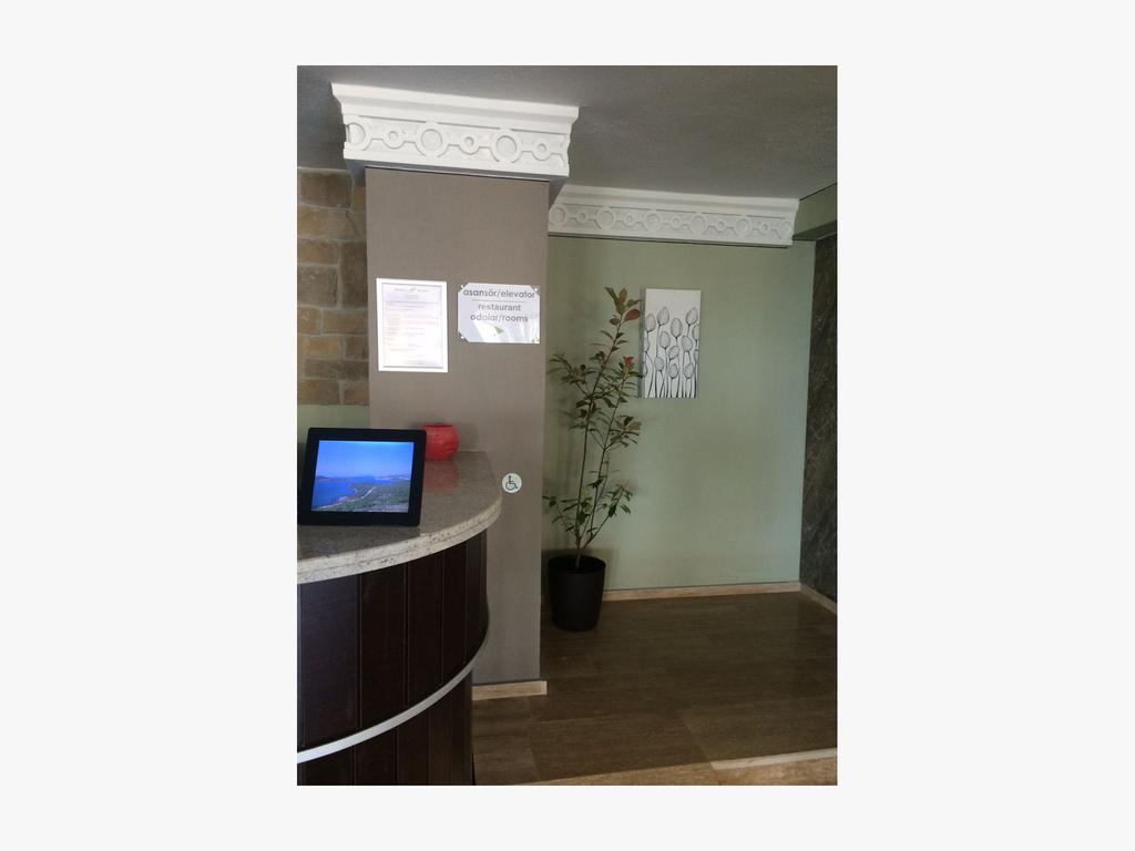Hotel Hugo Altinoluk Luaran gambar