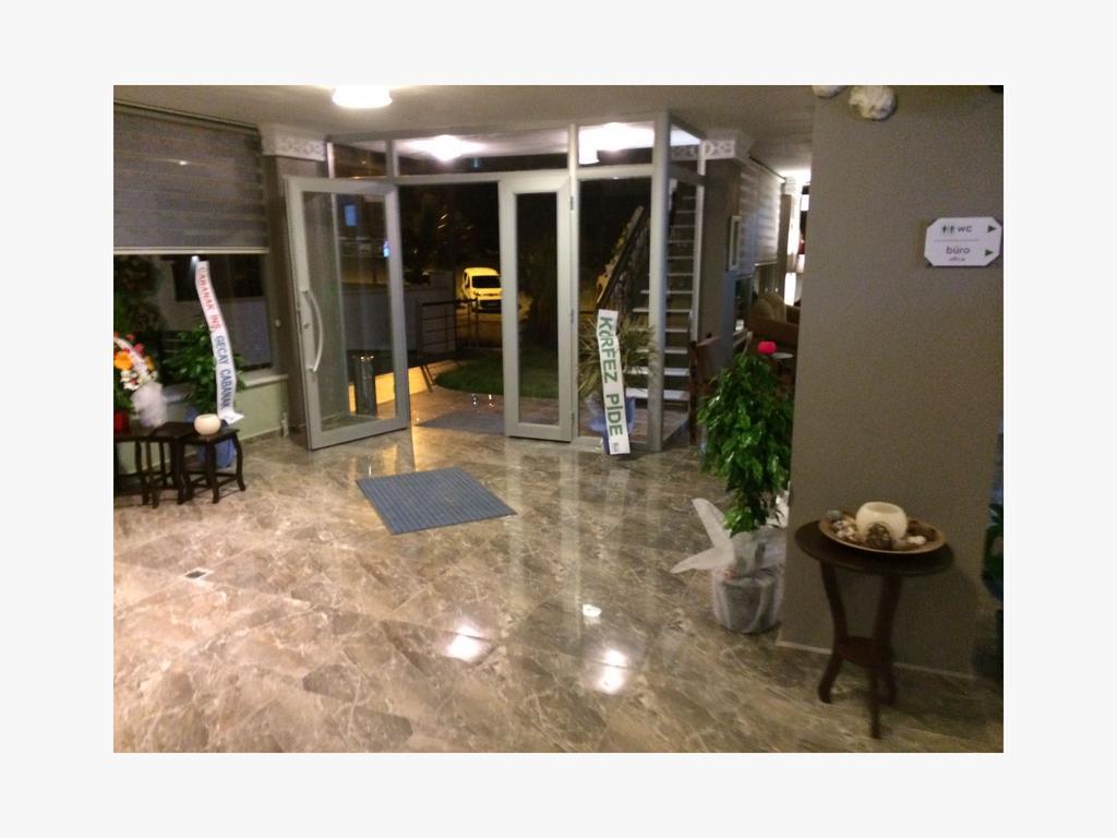 Hotel Hugo Altinoluk Luaran gambar