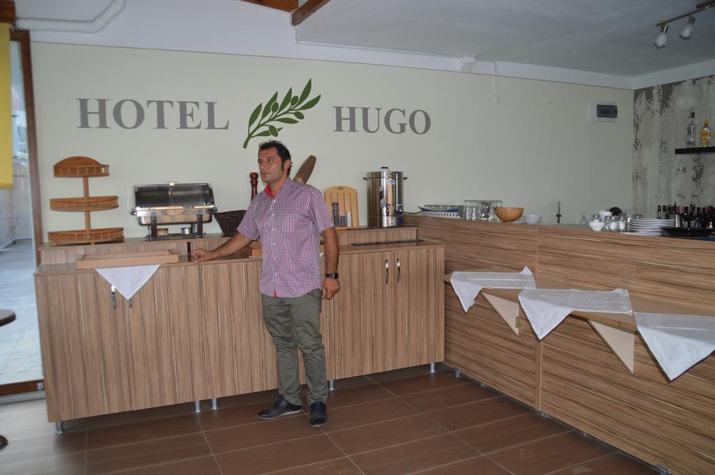 Hotel Hugo Altinoluk Luaran gambar